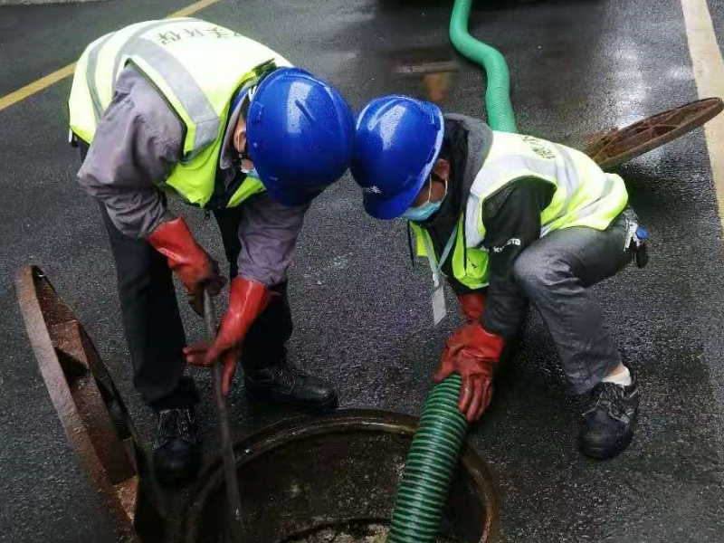戚墅堰潞城管道疏通上下水管安装维修疏通马桶清理污泥
